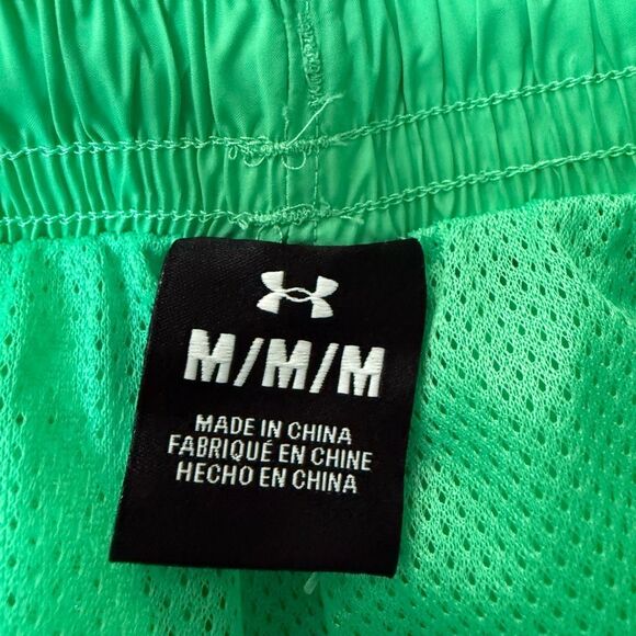 Under Armour Men's Essential Mesh Lined Loose Fit Woven Volley Shorts size M NWT - Picture 8 of 12